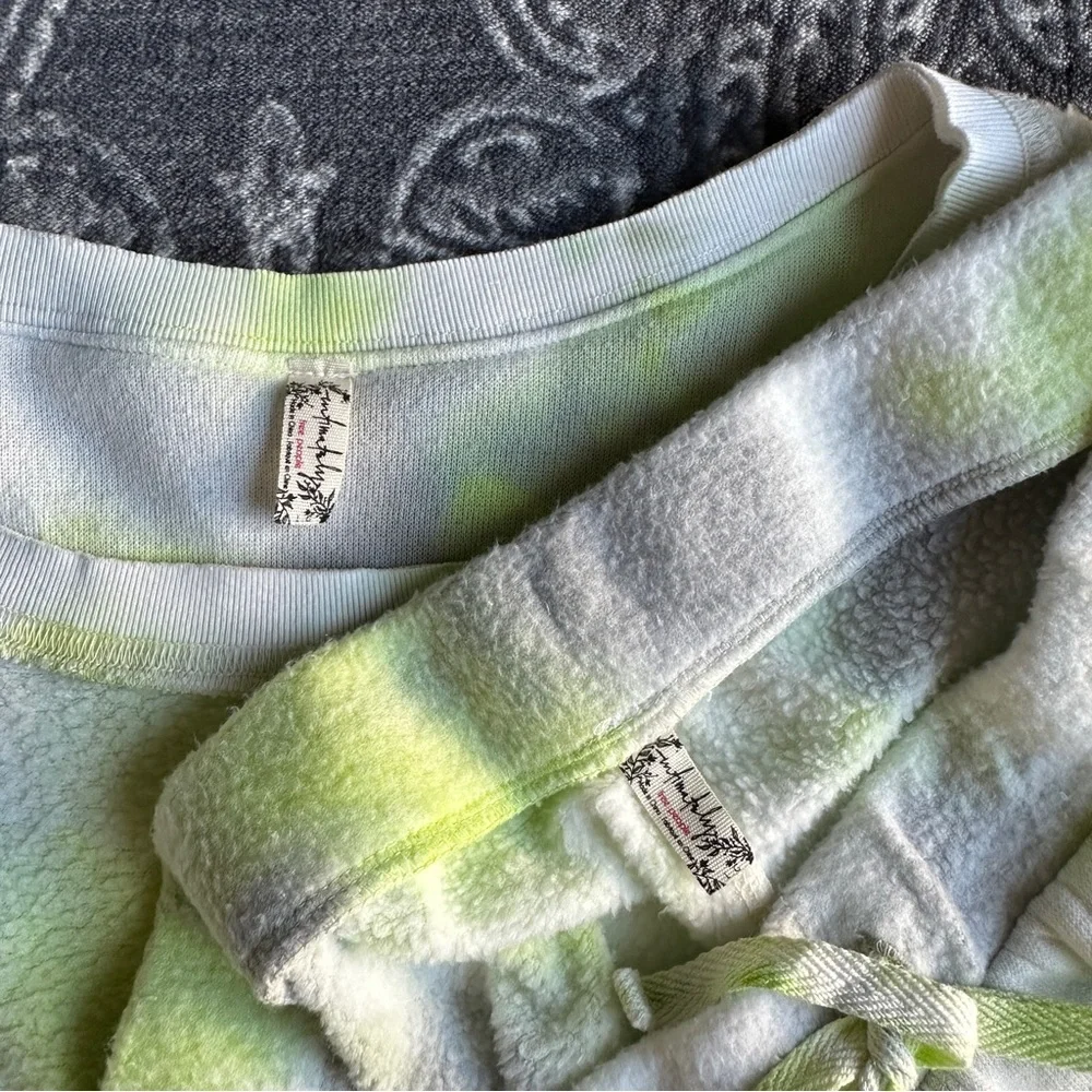 Free People Kelly Washed Tie Dye Set in Lime Size Large